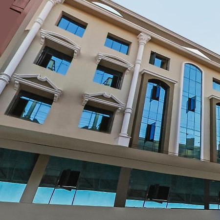 Oyo 23191 Flagship Hotel Raj Madan Ameerpet Haydarabad Dış mekan fotoğraf