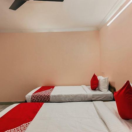 Oyo 23191 Flagship Hotel Raj Madan Ameerpet Haydarabad Dış mekan fotoğraf
