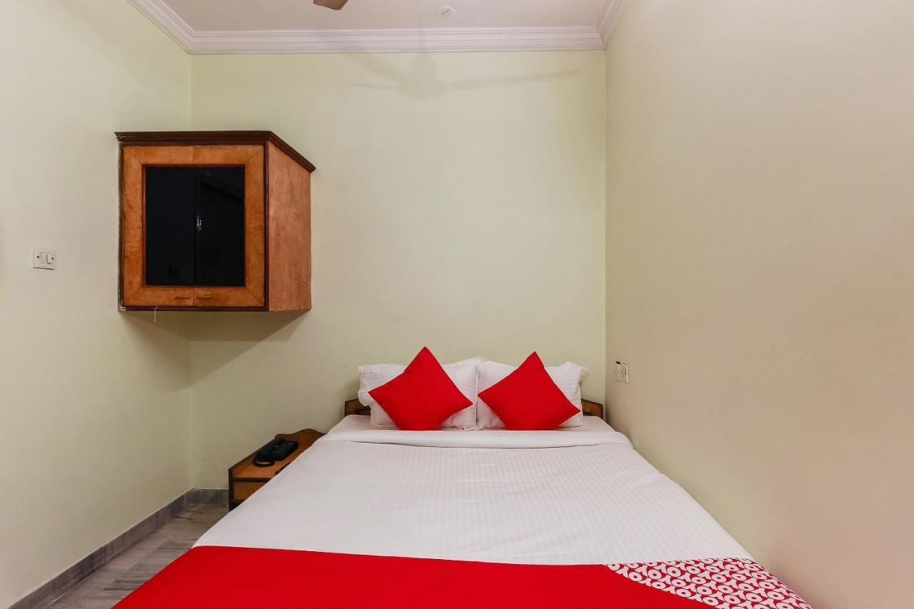 Oyo 23191 Flagship Hotel Raj Madan Ameerpet Haydarabad Dış mekan fotoğraf