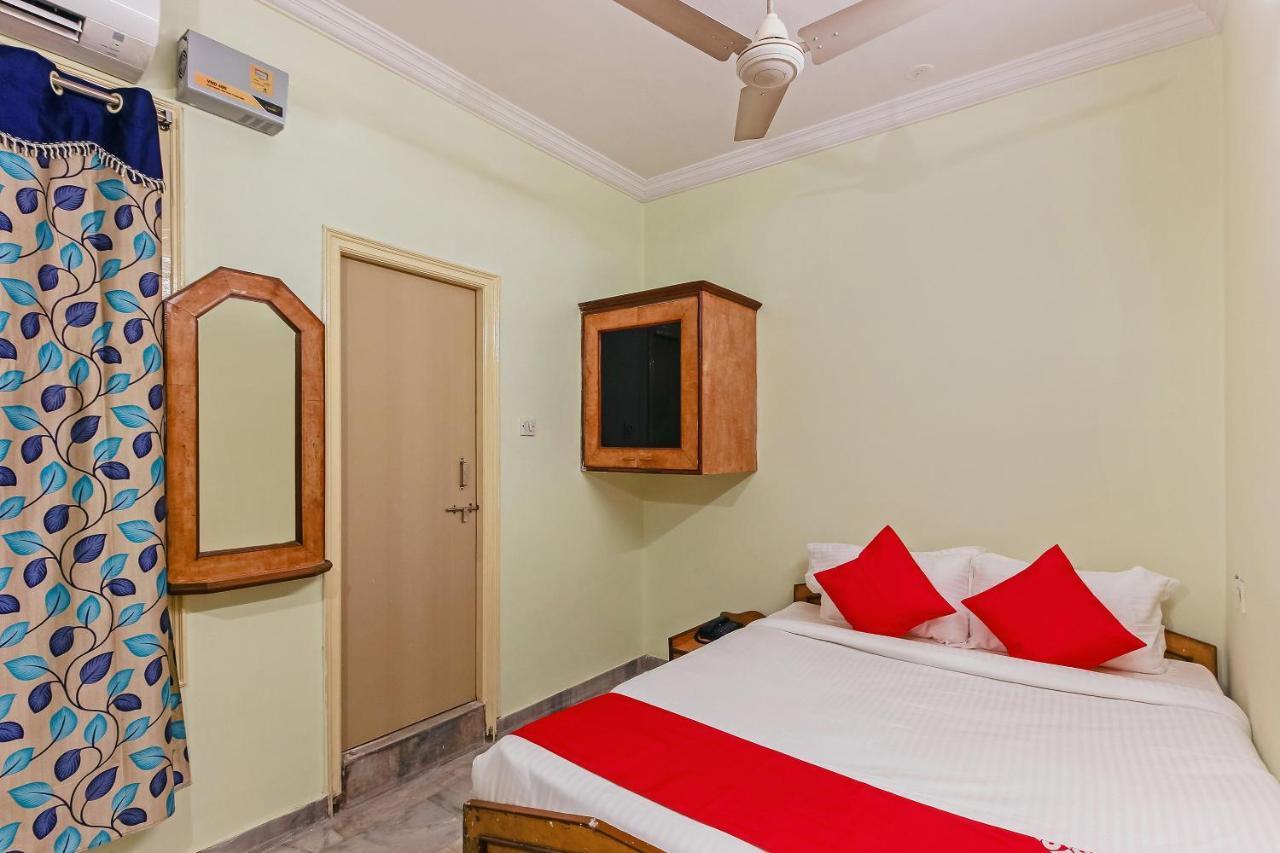Oyo 23191 Flagship Hotel Raj Madan Ameerpet Haydarabad Dış mekan fotoğraf