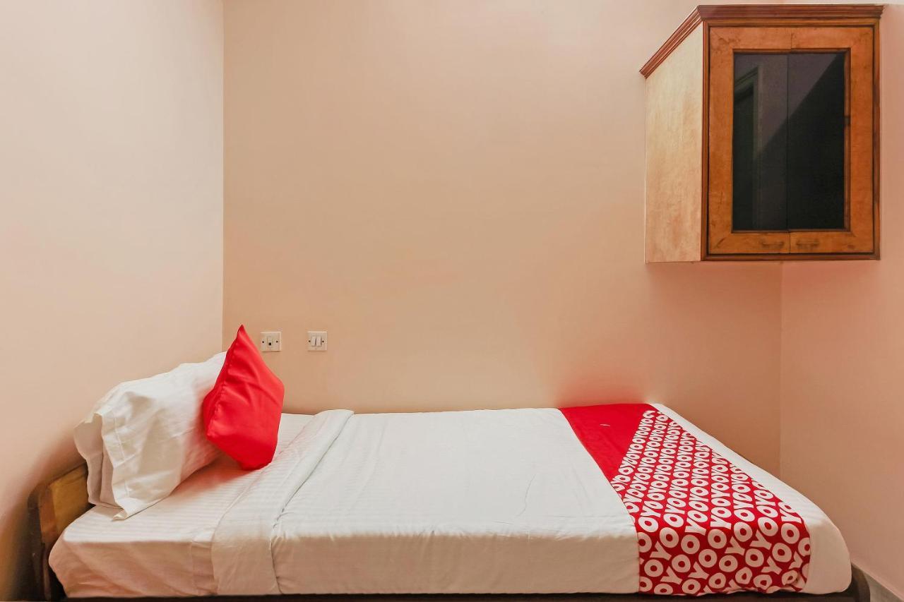 Oyo 23191 Flagship Hotel Raj Madan Ameerpet Haydarabad Dış mekan fotoğraf