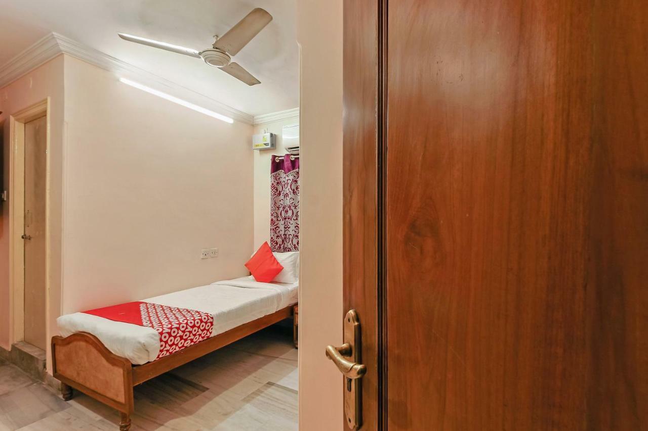 Oyo 23191 Flagship Hotel Raj Madan Ameerpet Haydarabad Dış mekan fotoğraf
